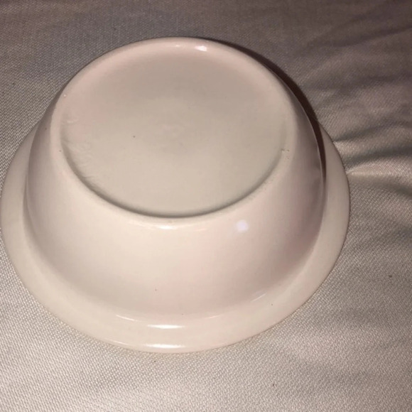 Lil' White Dish - Picture 2 of 2